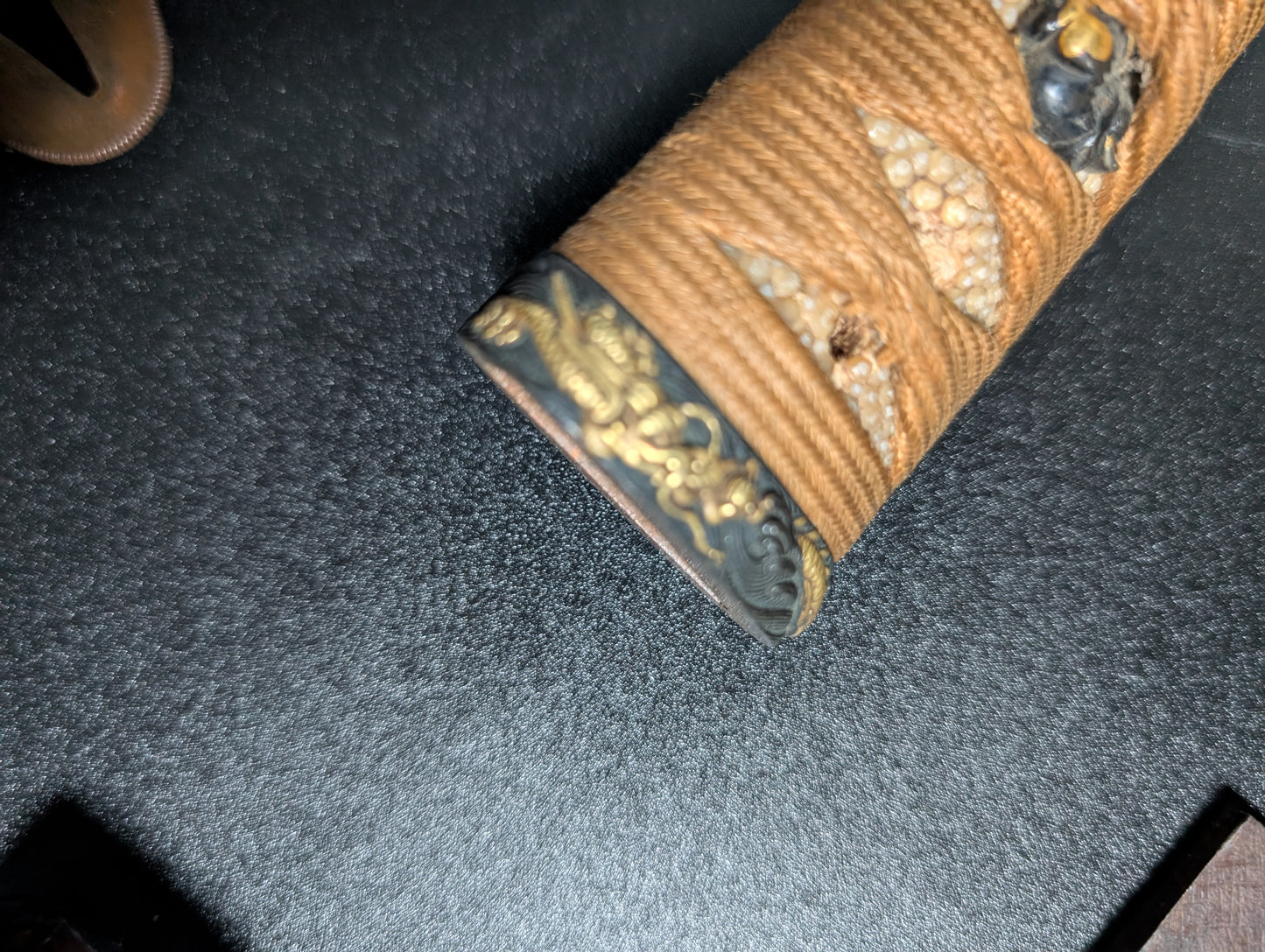 Antique Nihonto -  Tanto in Koshirae, Gold Signature Soshu Ju Yasukuni