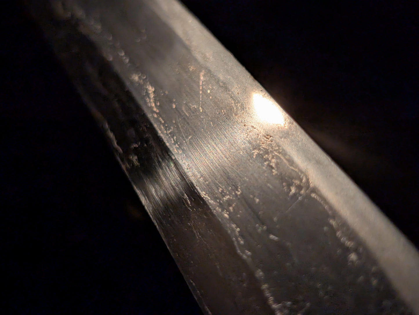 BATTLE DAMAGED Antique Nihonto - Wakizashi in Shirasaya, Mumei - Early Edo Period (about 350 years old)
