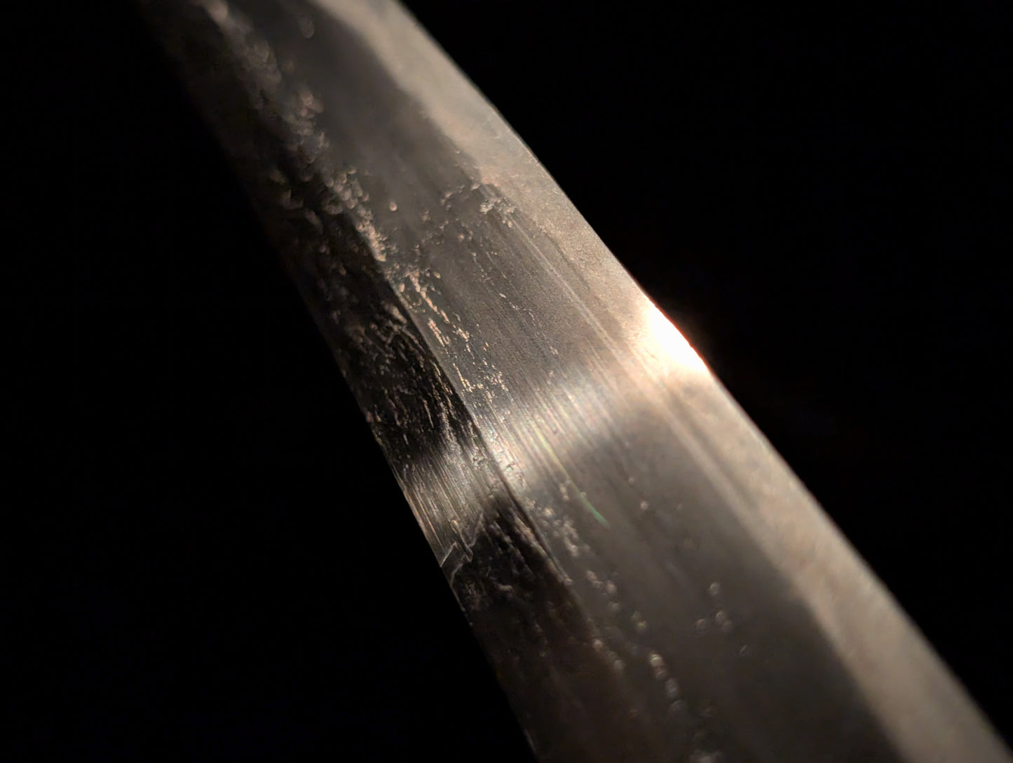 BATTLE DAMAGED Antique Nihonto - Wakizashi in Shirasaya, Mumei - Early Edo Period (about 350 years old)