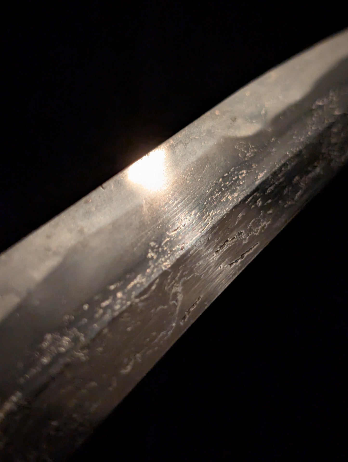 BATTLE DAMAGED Antique Nihonto - Wakizashi in Shirasaya, Mumei - Early Edo Period (about 350 years old)