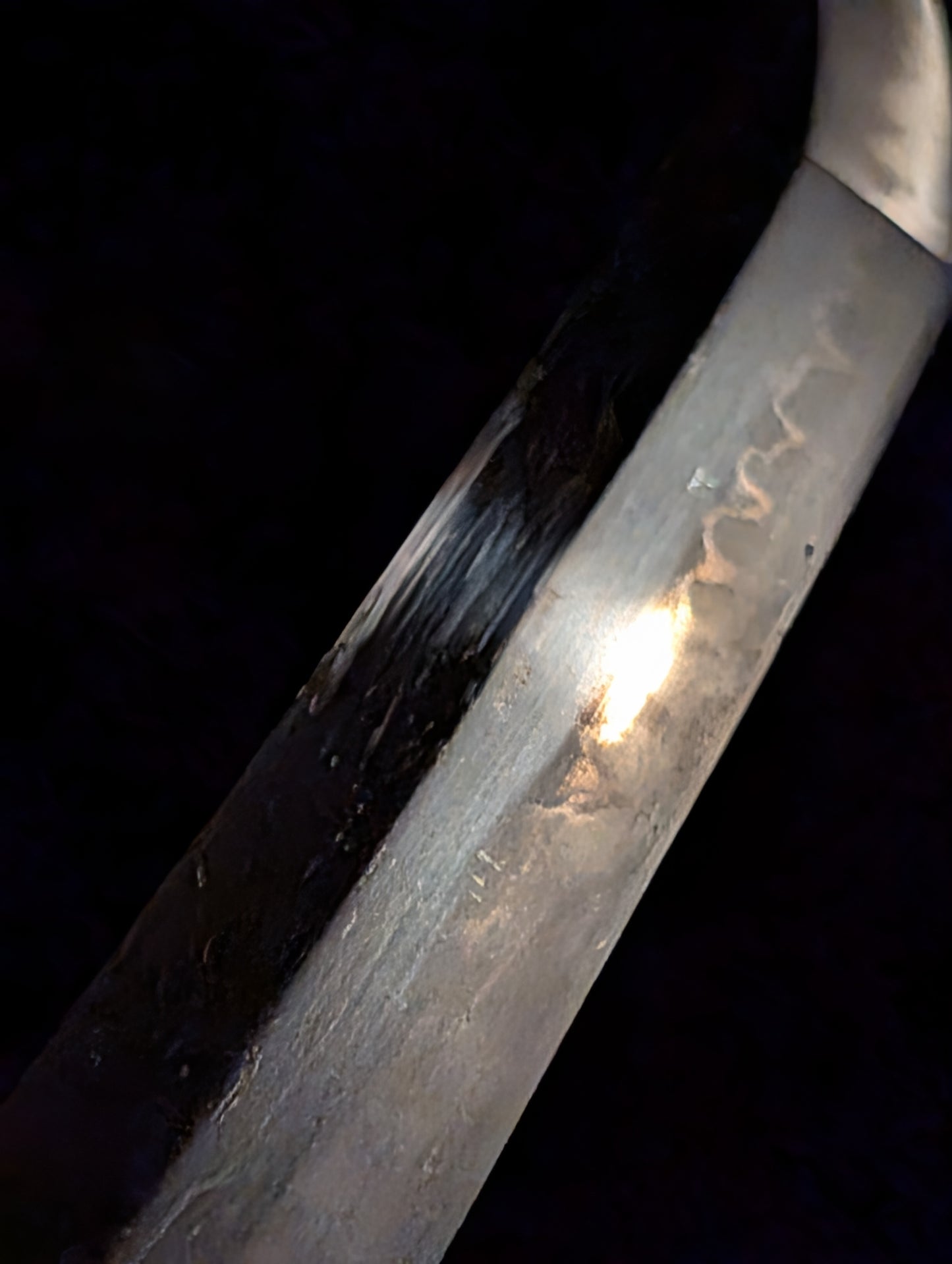 Antique Nihonto - Daishou Katana (Late Muromachi, red lacquer signature of Yoshikage) and Wakizashi (Late Muromachi, signed Kanefusa Masaie) (neither verified) with Koshirae