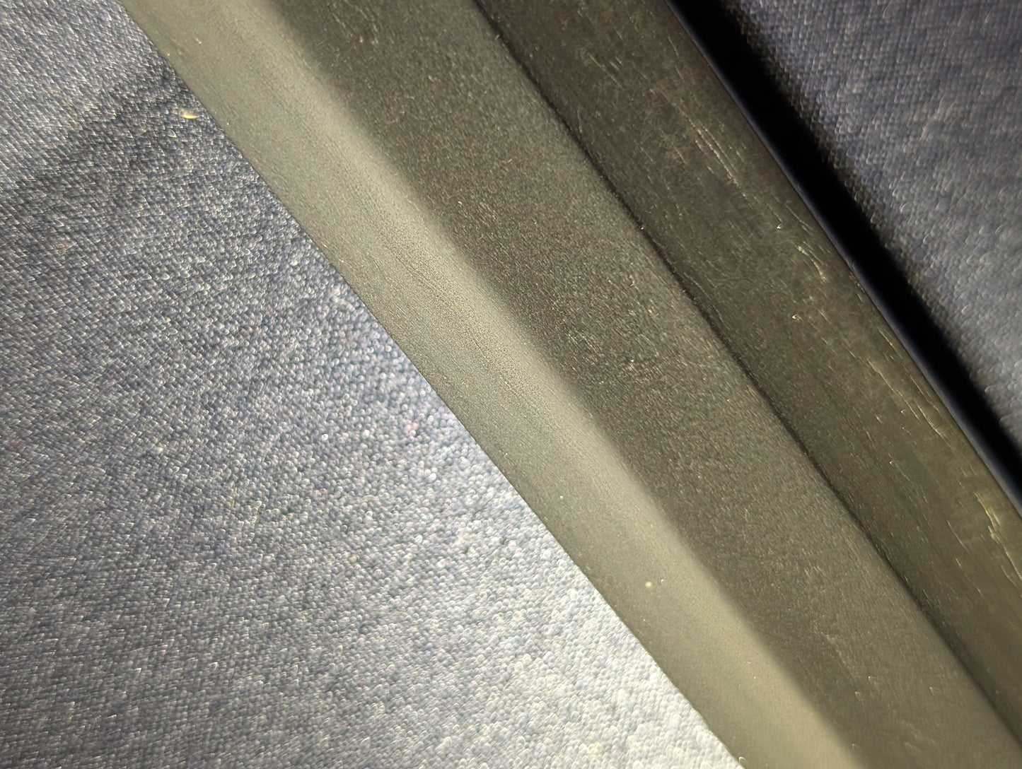 Antique Nihonto - Katana in Shirasaya - Early Edo (350-400 years old) - signed Fujiwara Kiyotsugu Saku (unverified)