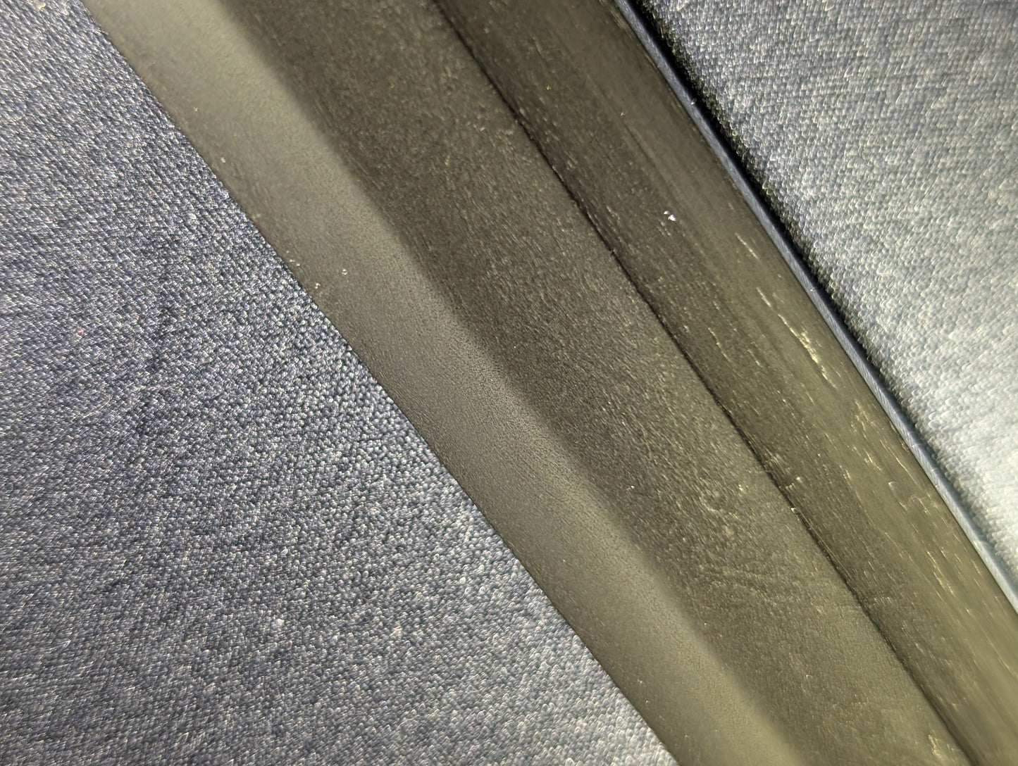 Antique Nihonto - Katana in Shirasaya - Early Edo (350-400 years old) - signed Fujiwara Kiyotsugu Saku (unverified)