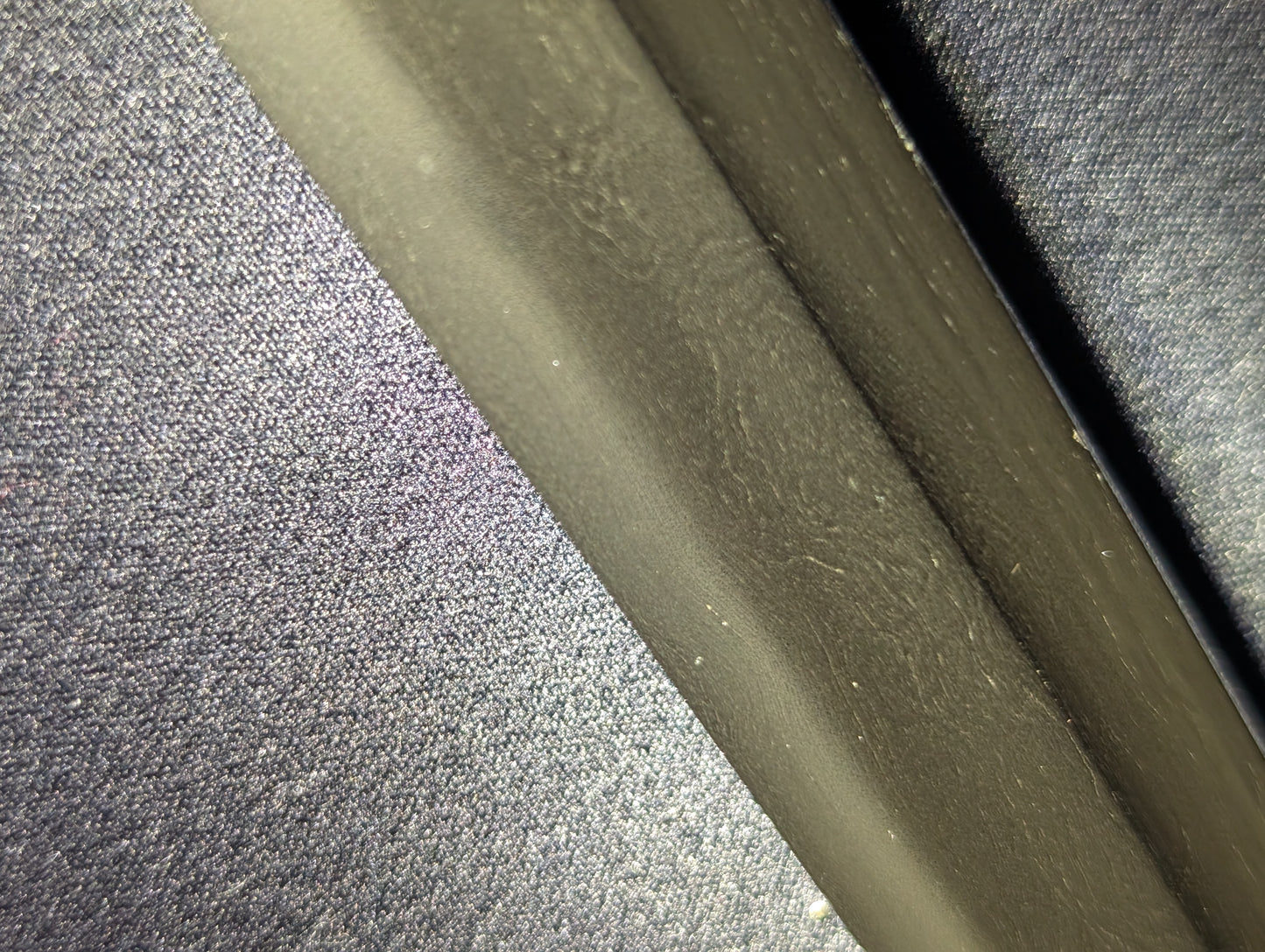 Antique Nihonto - Katana in Shirasaya - Early Edo (350-400 years old) - signed Fujiwara Kiyotsugu Saku (unverified)