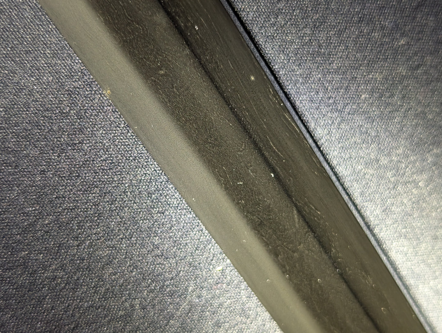 Antique Nihonto - Katana in Shirasaya - Early Edo (350-400 years old) - signed Fujiwara Kiyotsugu Saku (unverified)