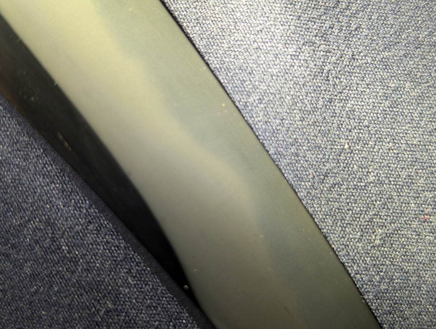 Antique Nihonto - Osoraku Tanto with Shrimp Koshirae - Edo Period, signed Soshu Ju Tsunahiro (unverified)