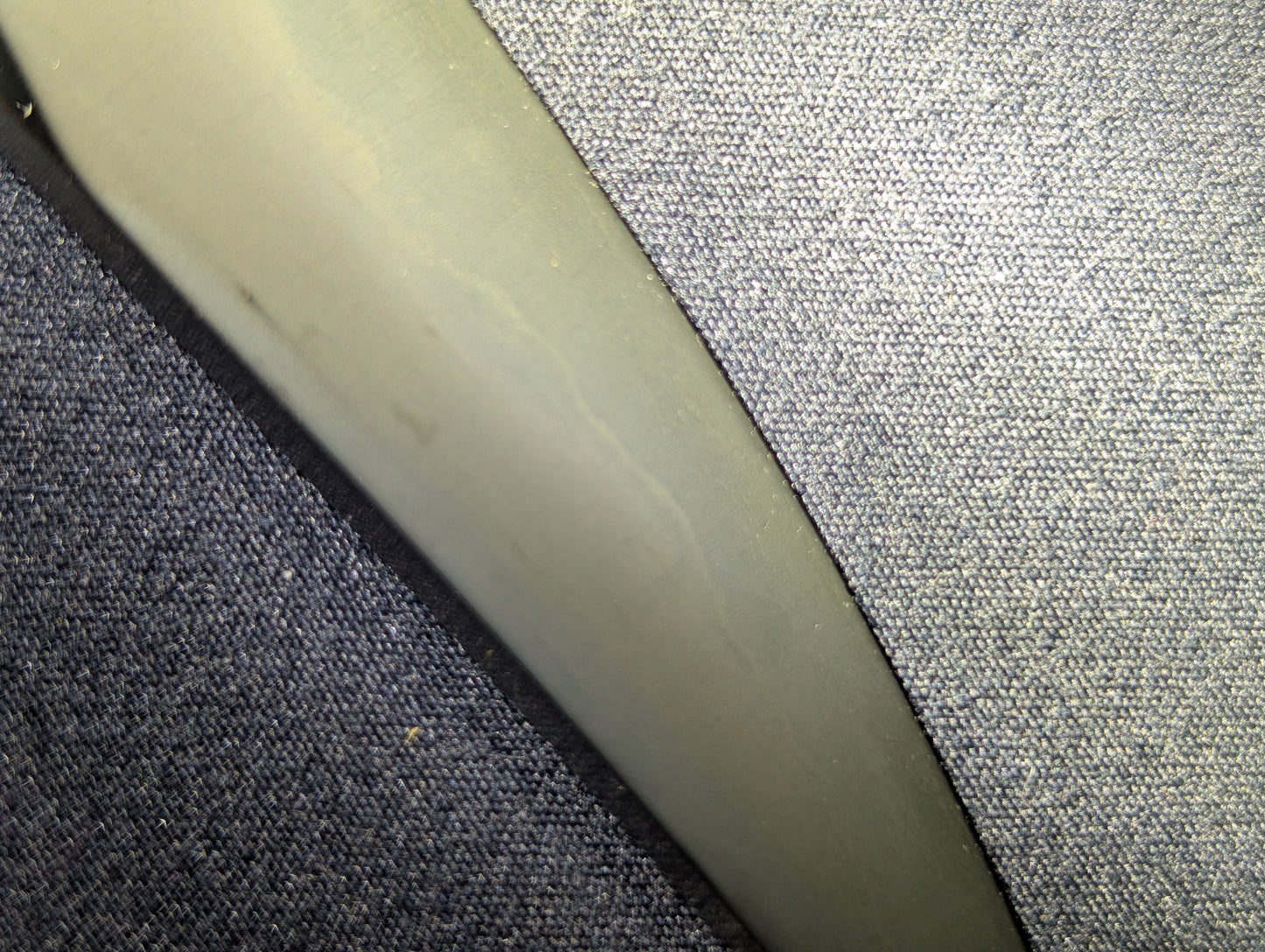 Antique Nihonto - Osoraku Tanto with Shrimp Koshirae - Edo Period, signed Soshu Ju Tsunahiro (unverified)