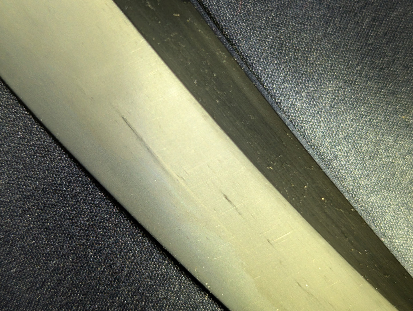 Antique Nihonto - Osoraku Tanto with Shrimp Koshirae - Edo Period, signed Soshu Ju Tsunahiro (unverified)