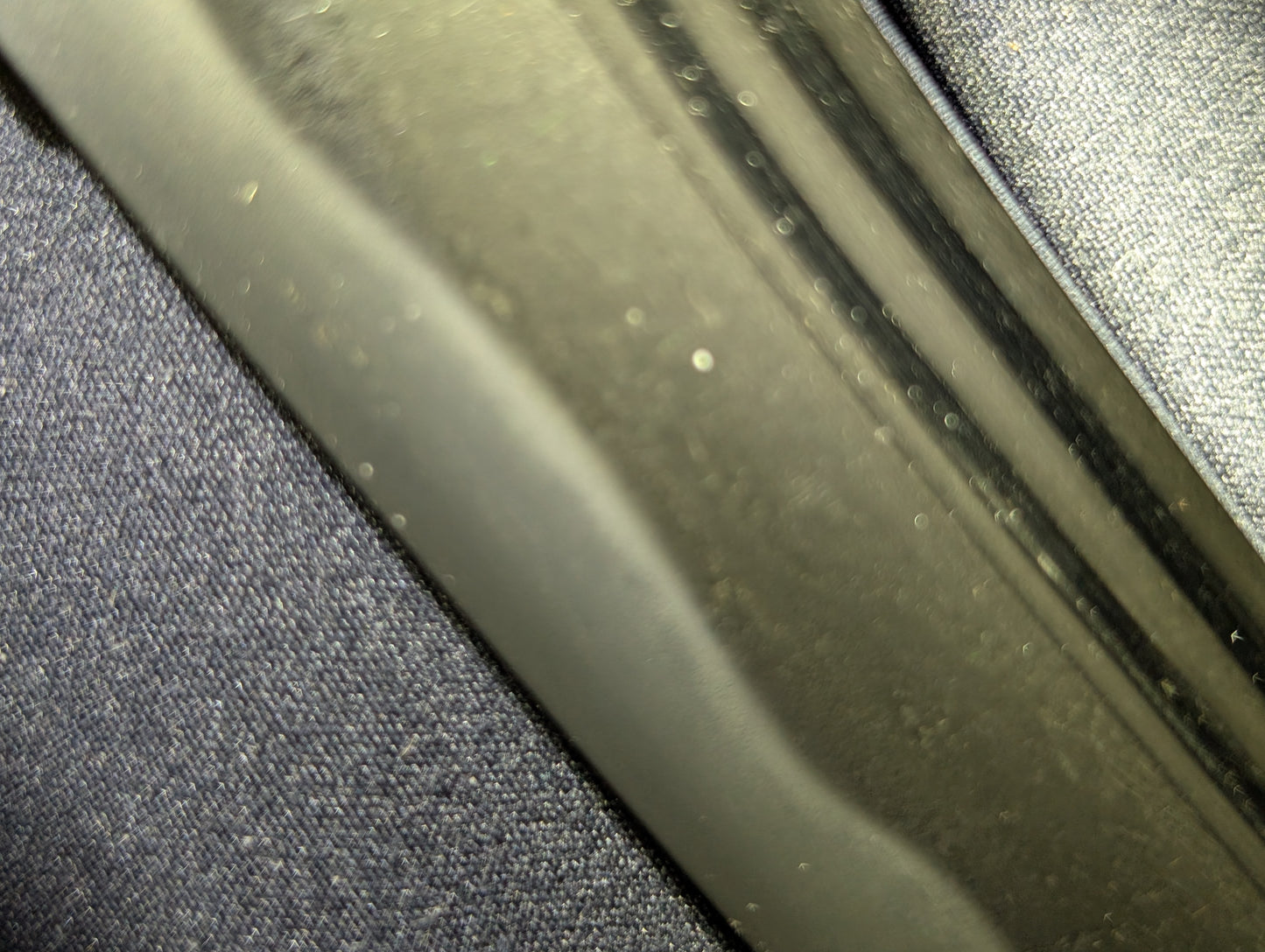 Antique Nihonto - Osoraku Tanto with Shrimp Koshirae - Edo Period, signed Soshu Ju Tsunahiro (unverified)