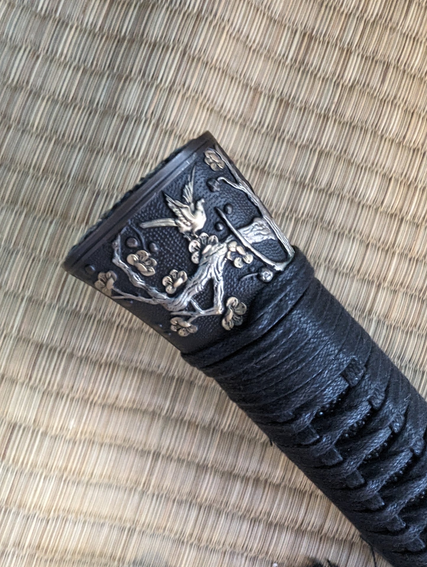 Ming Saber- Plum Fittings, Clay Tempered Damascus Steel