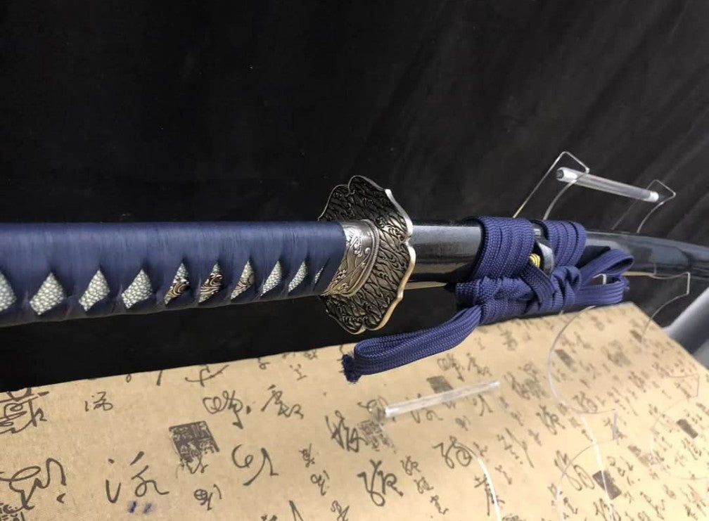 Cloudhammer Giant Odachi - Silver Tsunami - Sup12 Japanese Spring Steel, White Samegawa