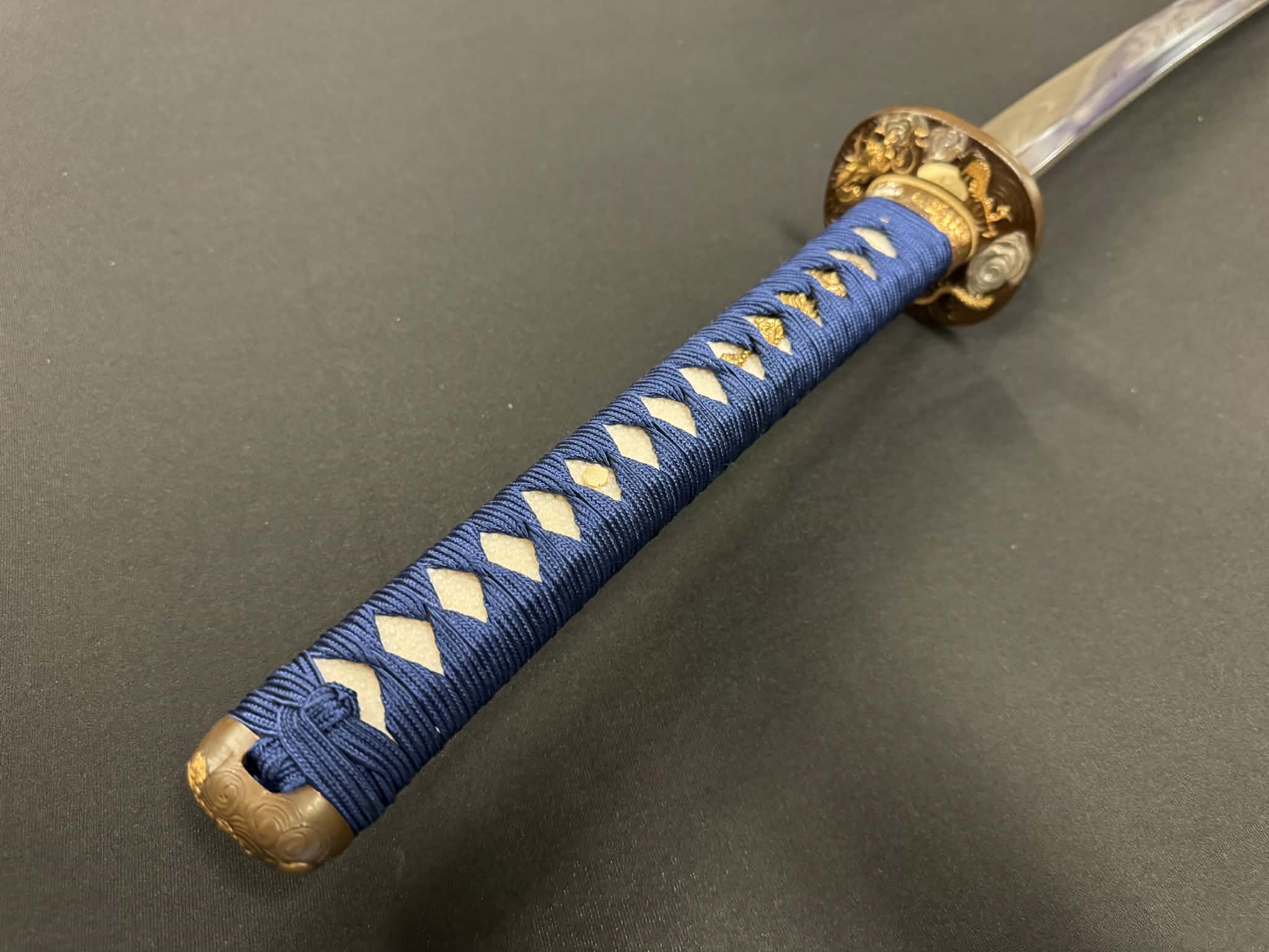 Moritaka Razor Prestige Katana - Skyreaver T10 – RVA Katana Moritaka Razor Prestige Katana - Skyreaver T10 – RVA Katana