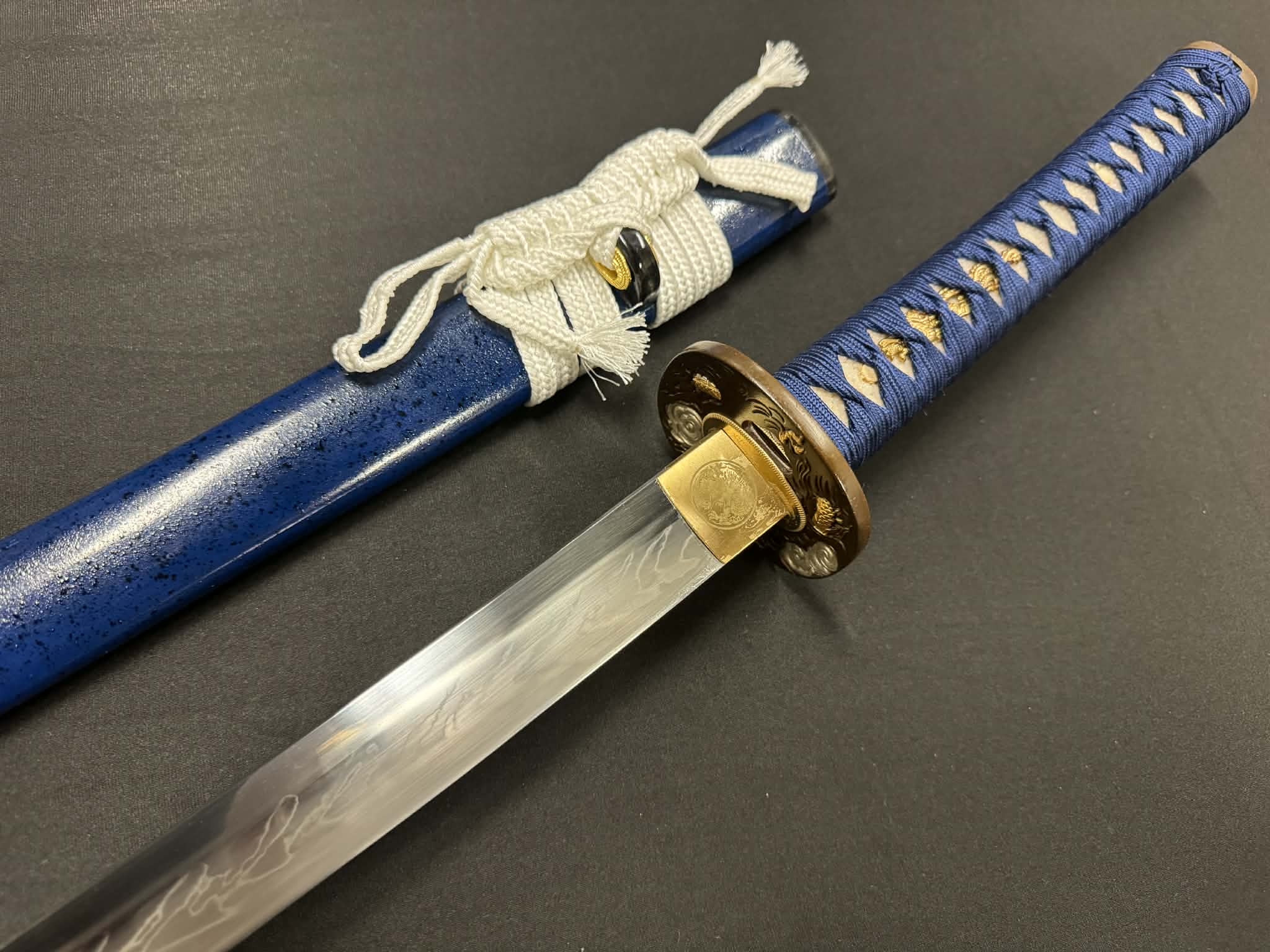 Moritaka Razor Prestige Katana - Skyreaver T10 – RVA Katana Moritaka Razor Prestige Katana - Skyreaver T10 – RVA Katana
