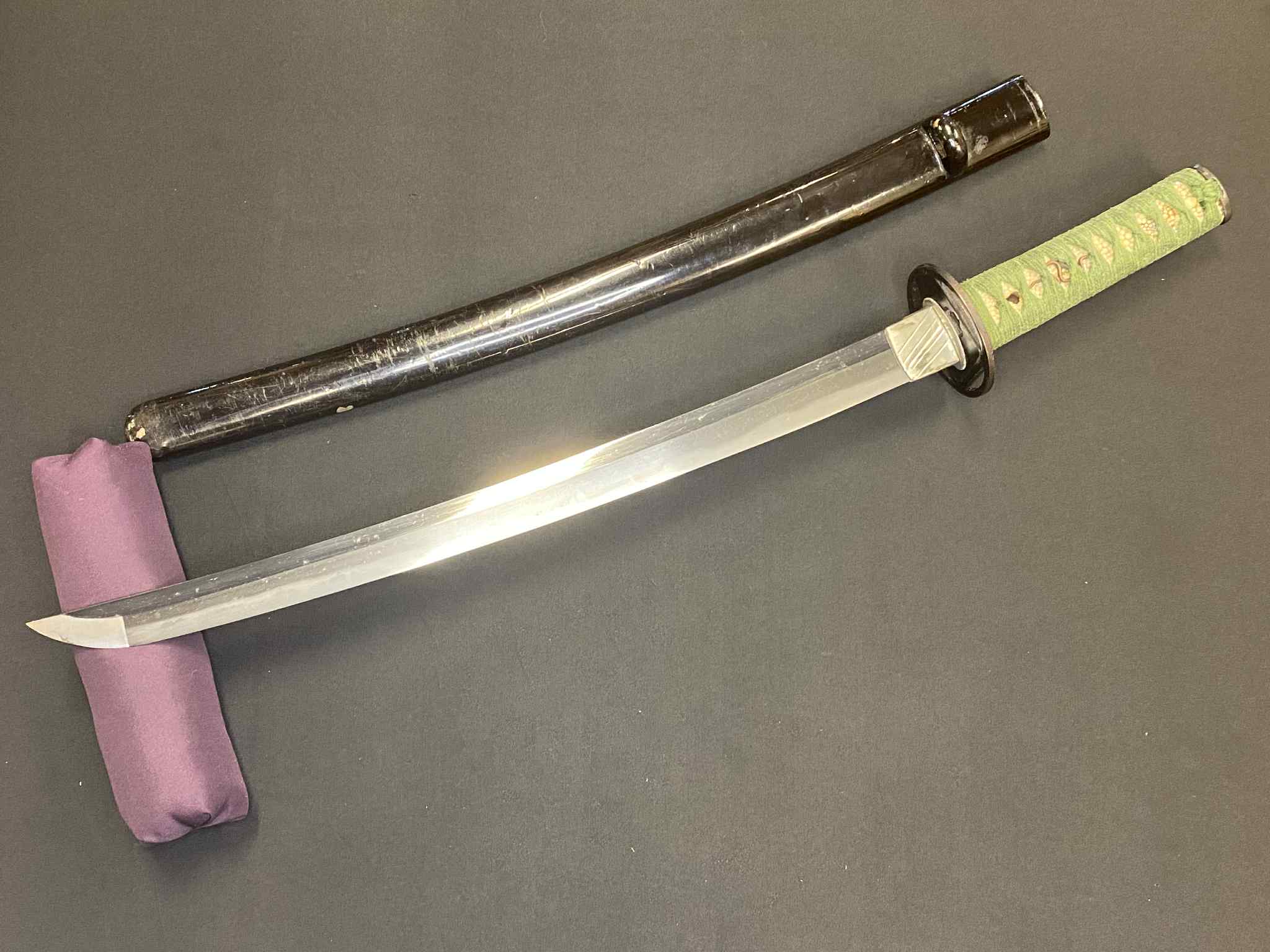 Antique Nihonto - Wakizashi in Koshirae - Edo Period, Mumei (Unverified)