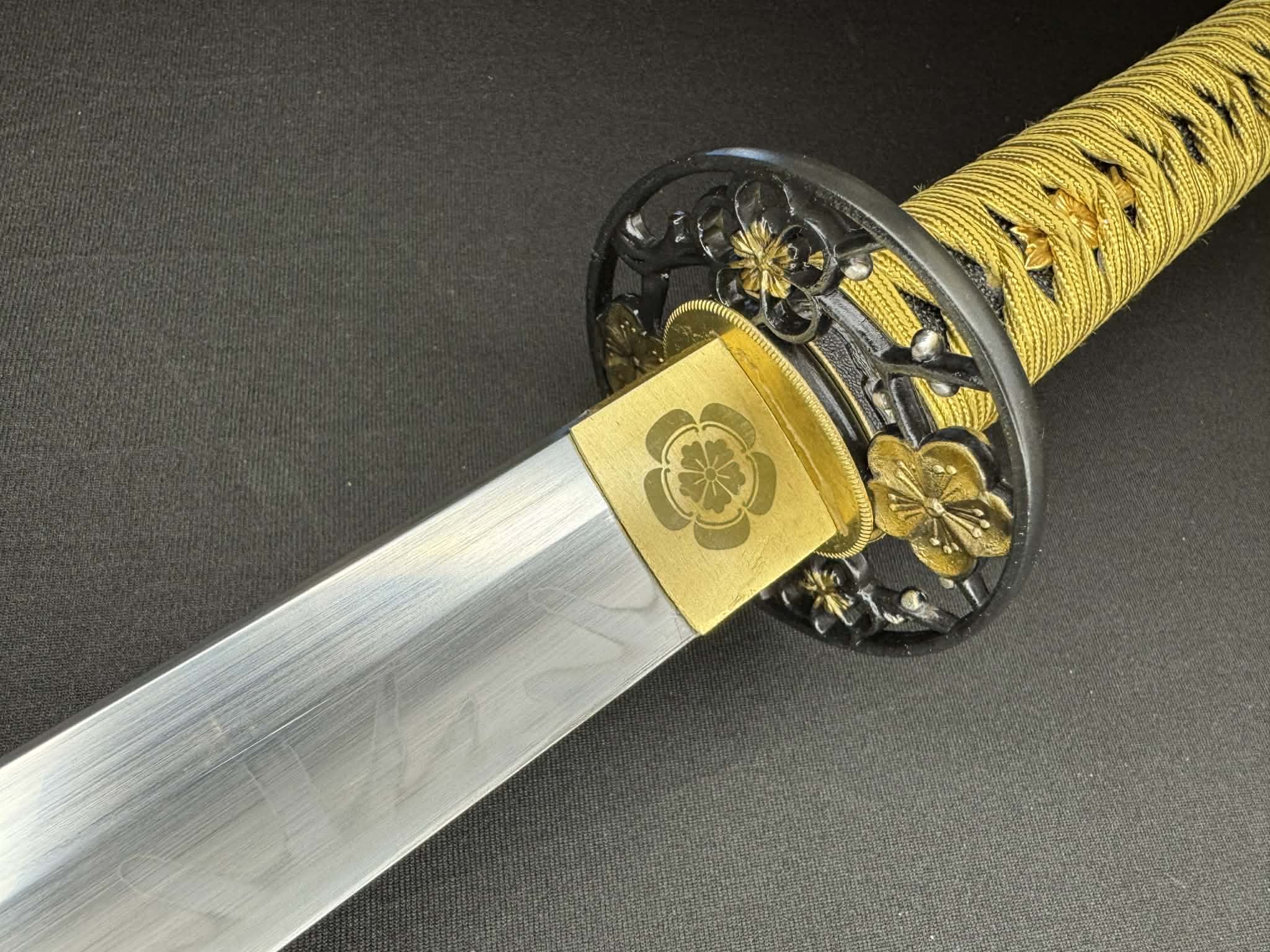 Moritaka Razor Prestige Katana -  Bloodfall Sakura T10