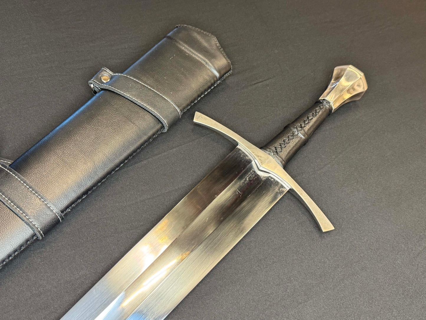 Legacy Steel Type XVI European Arming Sword Scentstopper