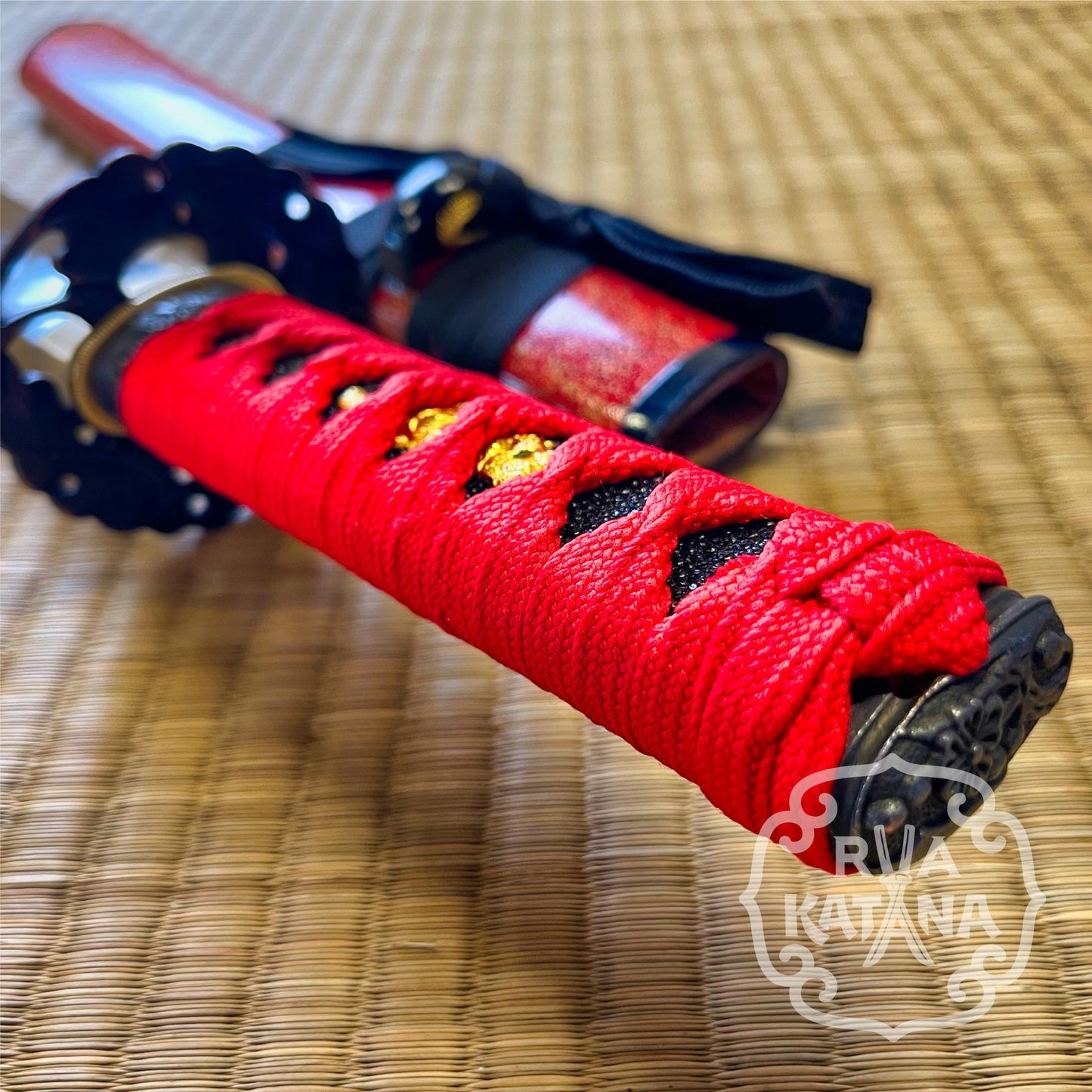MADE TO ORDER Phoenix Tanto - Red Autumn Leaf