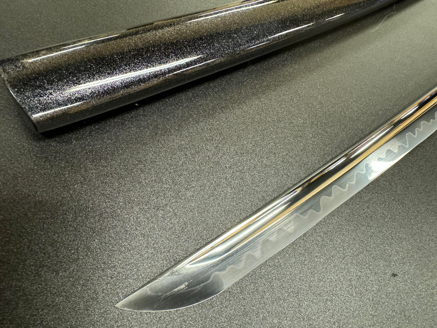 Swordier Razor Katana - Black Imperial - T10 clay tempered, hadori  polished