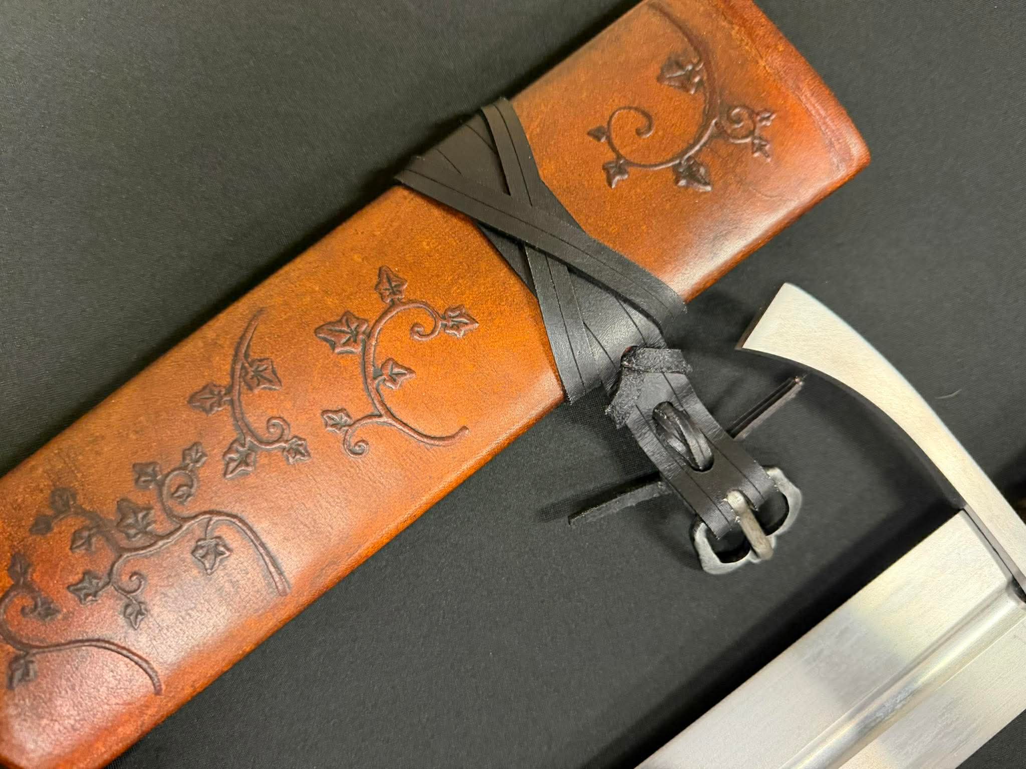 CONSIGNMENT NEW Valiant Arms Irish Ring War Sword