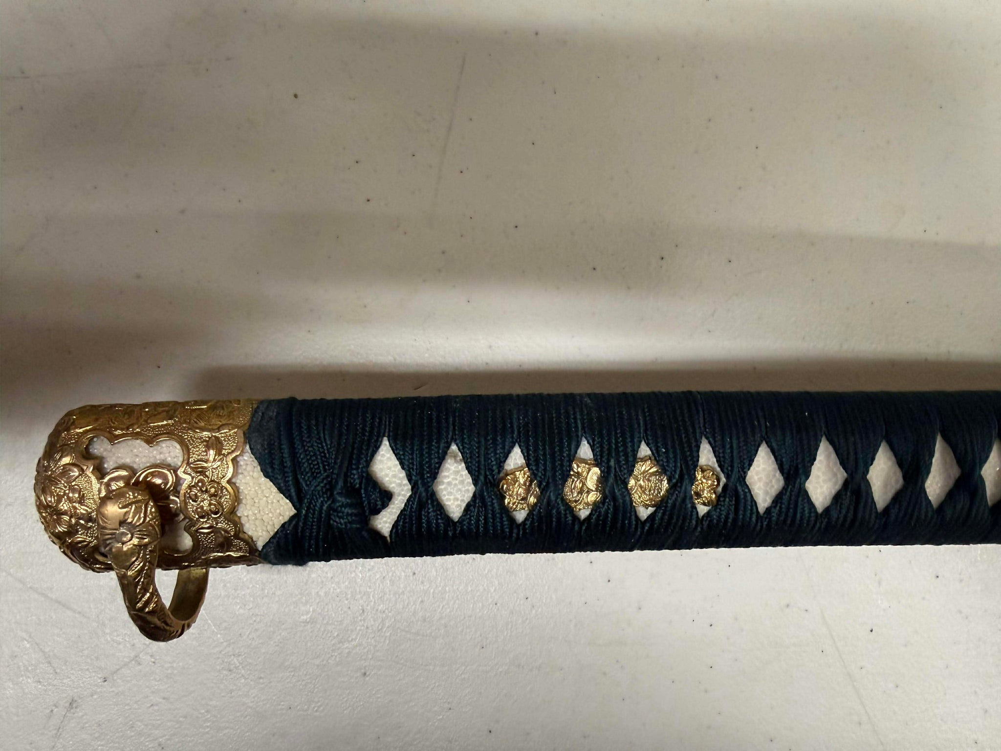 BLEMISHED Cloudhammer Silk Itomaki Tachi - Forest Gold - 32