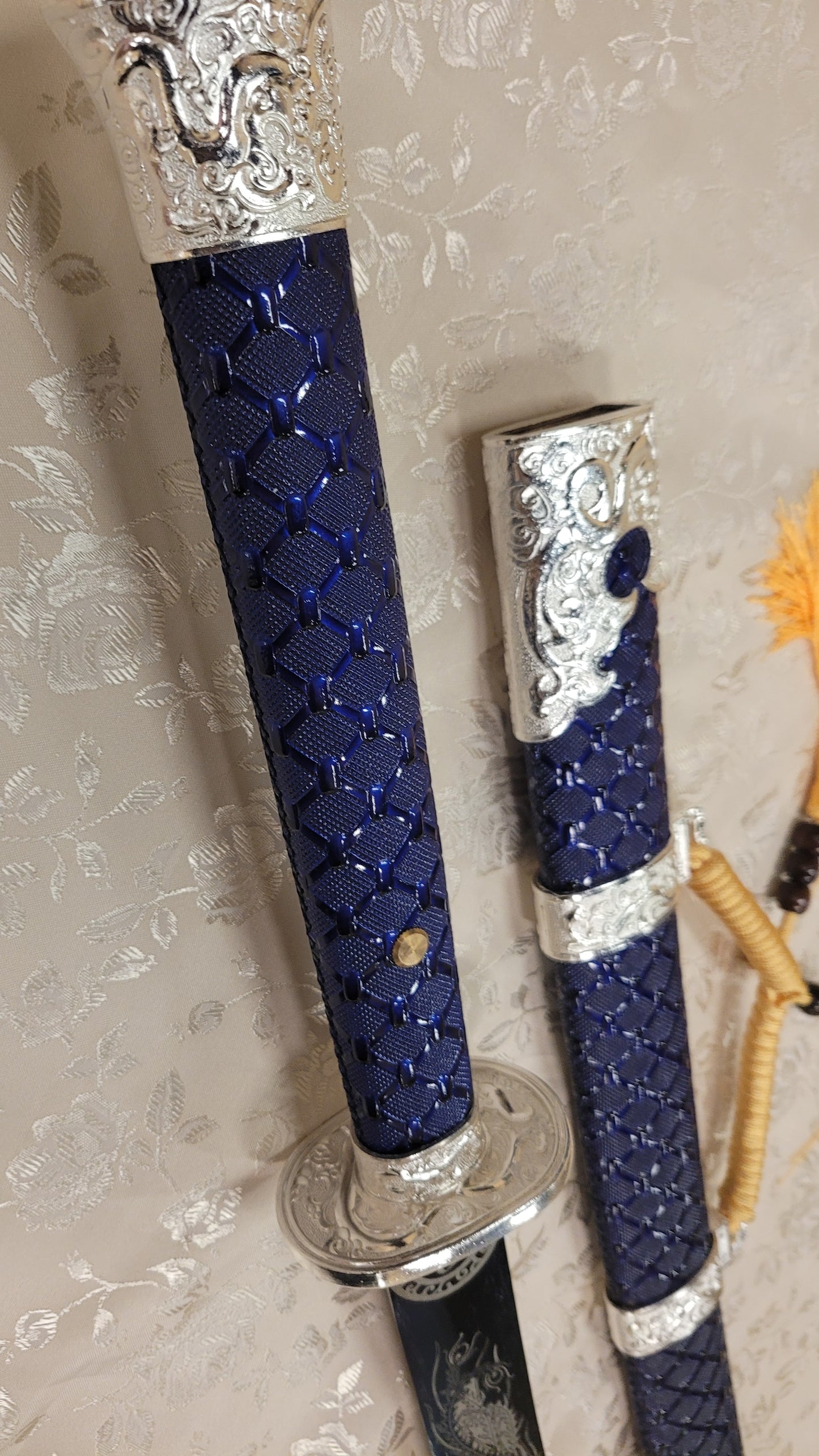 Dao, Blue Manganese Steel, Phoenix Theme