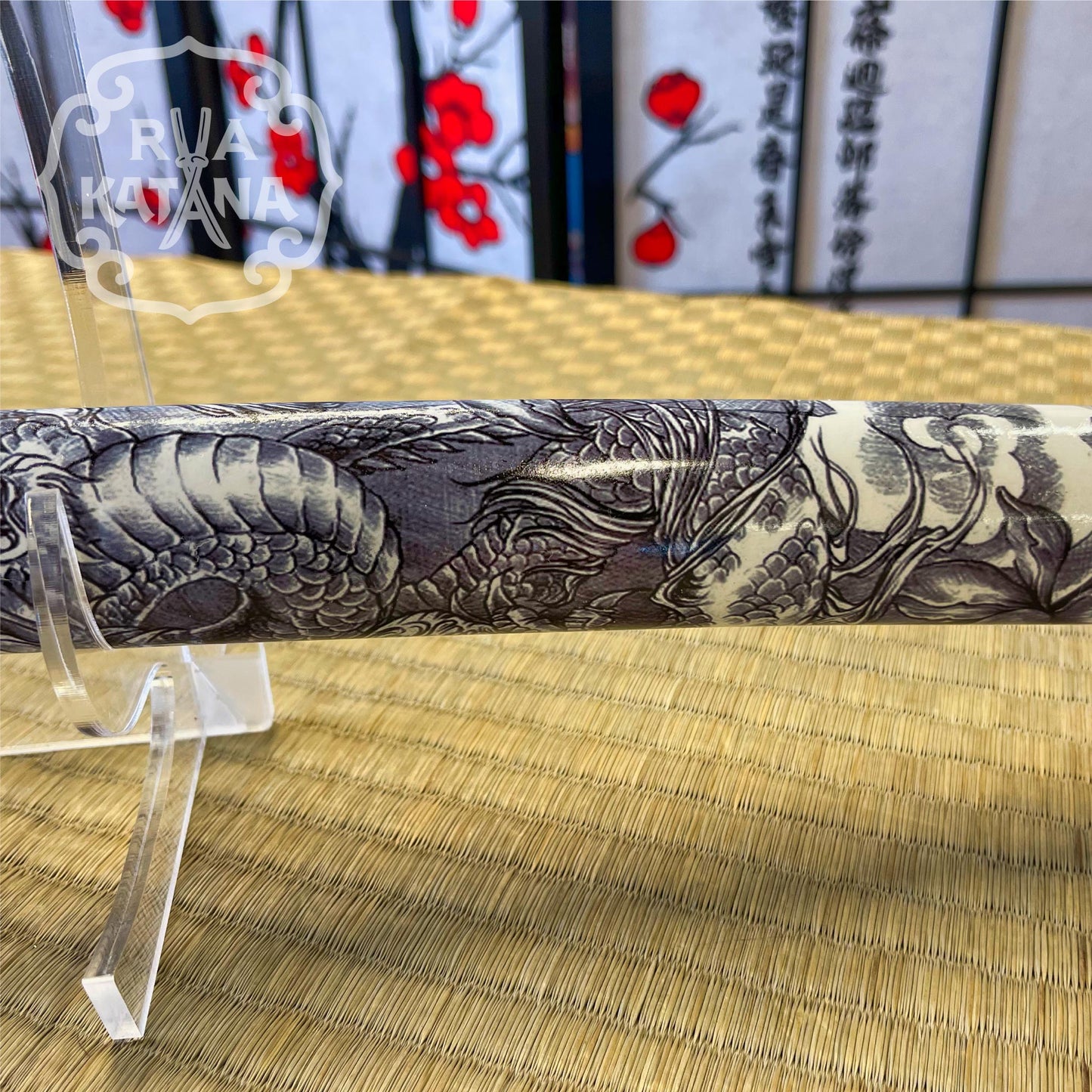 Dragonspring Katana Wakizashi Daisho - Silver Dragon - T10 Steel Clay Tempered